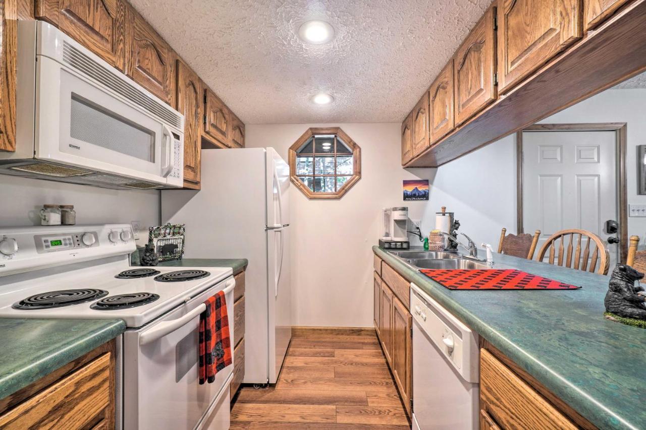 Picturesque Pigeon Forge Cabin With Mountain Views Exterior foto