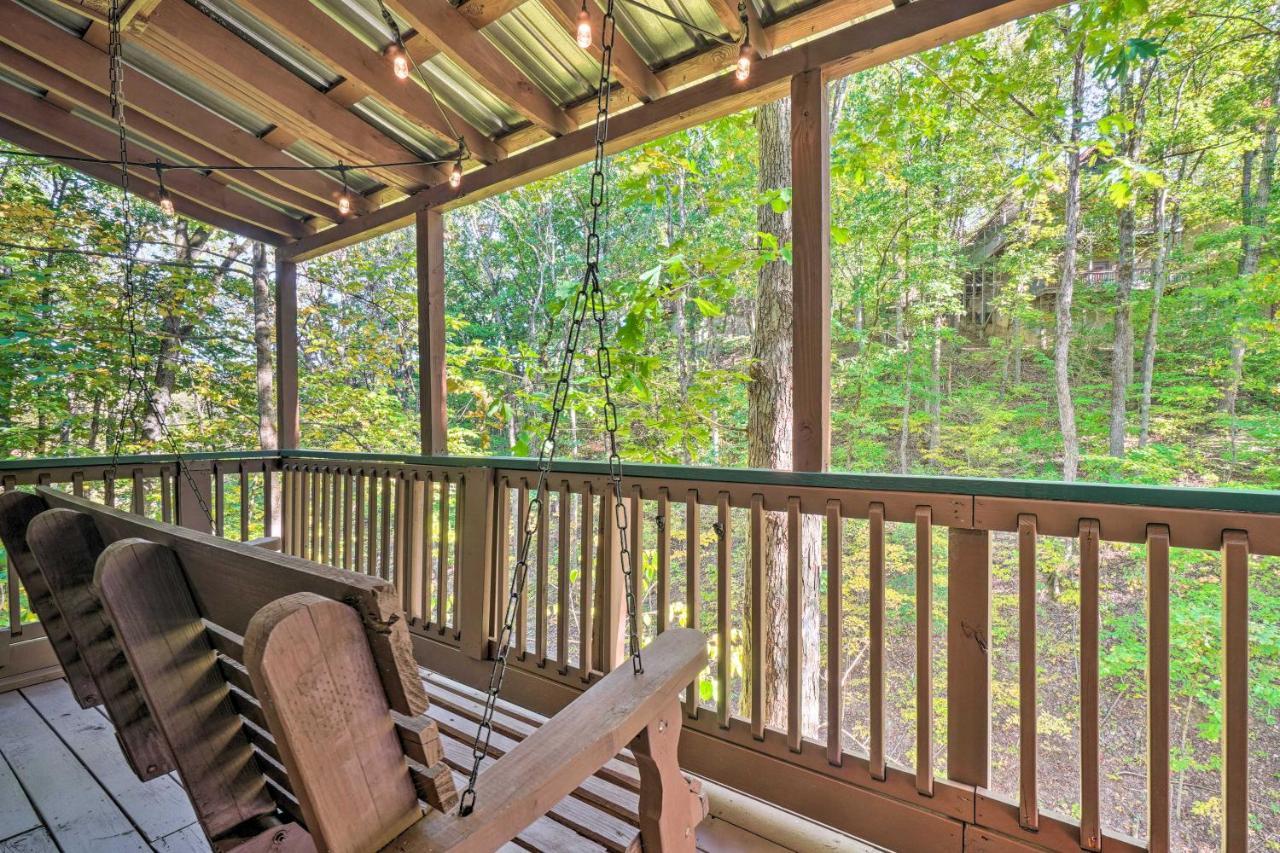 Picturesque Pigeon Forge Cabin With Mountain Views Exterior foto